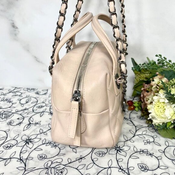 CHANEL Calfskin Quilted Feather Weight Bowling Bag Ivory Light Beige Purse - Picture 8 of 13